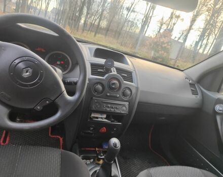 Красный Рено Меган, объемом двигателя 1.5 л и пробегом 345 тыс. км за 3000 $, фото 7 на Automoto.ua