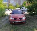 Рено Меган 2004 у Кропивницькому (Кіровограді) на Automoto.ua Червоний Рено Меган, об'ємом двигуна 2 л та пробігом 280 тис. км за 5600 $, фото 5 на Automoto.ua