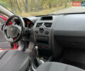 Рено Меган 2005 в Чернигове на Automoto.ua Красный Рено Меган, объемом двигателя 1.6 л и пробегом 215 тыс. км за 4200 $, фото 24 на Automoto.ua