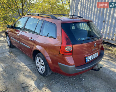 Рено Меган 2005 в Одессе на Automoto.ua Красный Рено Меган, объемом двигателя 1.6 л и пробегом 304 тыс. км за 3999 $, фото 3 на Automoto.ua