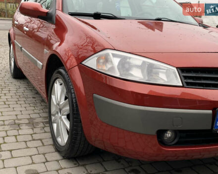 Рено Меган 2005 в Луцке на Automoto.ua Красный Рено Меган, объемом двигателя 2 л и пробегом 83 тыс. км за 4999 $, фото 5 на Automoto.ua