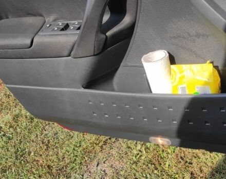 Красный Рено Меган, объемом двигателя 1.6 л и пробегом 214 тыс. км за 4000 $, фото 12 на Automoto.ua