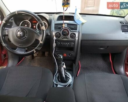 Красный Рено Меган, объемом двигателя 1.5 л и пробегом 190 тыс. км за 3000 $, фото 6 на Automoto.ua