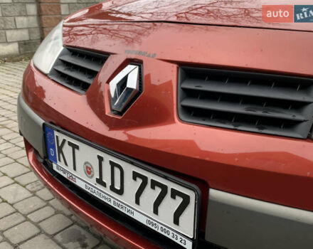 Рено Меган 2005 в Луцке на Automoto.ua Красный Рено Меган, объемом двигателя 2 л и пробегом 83 тыс. км за 4999 $, фото 36 на Automoto.ua