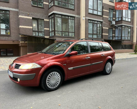 Красный Рено Меган, объемом двигателя 1.6 л и пробегом 215 тыс. км за 4000 $, фото 10 на Automoto.ua