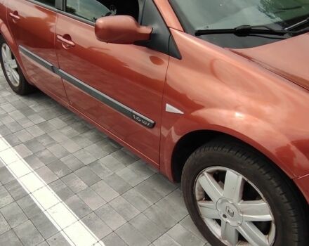 Красный Рено Меган, объемом двигателя 1.6 л и пробегом 214 тыс. км за 4000 $, фото 7 на Automoto.ua