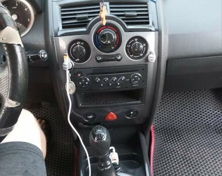 Красный Рено Меган, объемом двигателя 1.5 л и пробегом 190 тыс. км за 3000 $, фото 2 на Automoto.ua