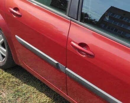 Красный Рено Меган, объемом двигателя 1.6 л и пробегом 214 тыс. км за 4000 $, фото 11 на Automoto.ua