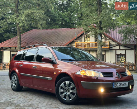 Красный Рено Меган, объемом двигателя 2 л и пробегом 304 тыс. км за 4200 $, фото 15 на Automoto.ua