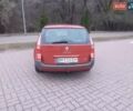 Красный Рено Меган, объемом двигателя 1.6 л и пробегом 173 тыс. км за 5400 $, фото 2 на Automoto.ua