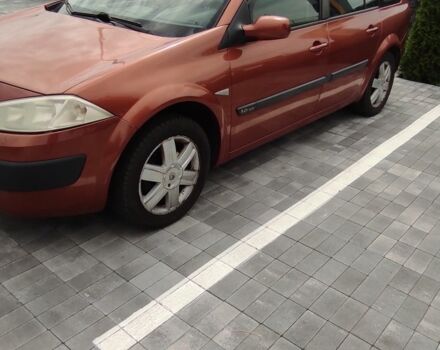 Красный Рено Меган, объемом двигателя 1.6 л и пробегом 214 тыс. км за 4000 $, фото 9 на Automoto.ua