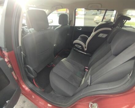 Рено Меган 2006 в Броварах на Automoto.ua Красный Рено Меган, объемом двигателя 1.6 л и пробегом 201 тыс. км за 5300 $, фото 19 на Automoto.ua