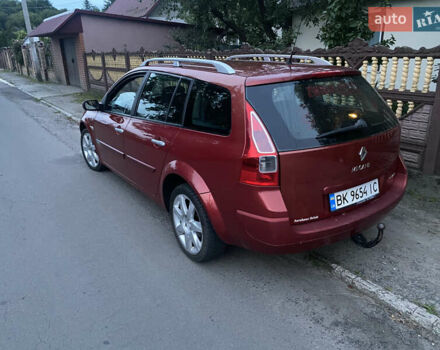 Рено Меган 2006 в Владимирце на Automoto.ua Красный Рено Меган, объемом двигателя 1.6 л и пробегом 281 тыс. км за 4500 $, фото 12 на Automoto.ua