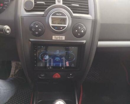 Рено Меган 2006 в Броварах на Automoto.ua Красный Рено Меган, объемом двигателя 1.6 л и пробегом 201 тыс. км за 5300 $, фото 2 на Automoto.ua