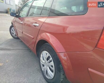 Рено Меган 2006 в Броварах на Automoto.ua Красный Рено Меган, объемом двигателя 1.6 л и пробегом 201 тыс. км за 5300 $, фото 24 на Automoto.ua
