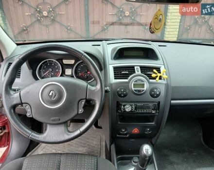 Красный Рено Меган, объемом двигателя 1.6 л и пробегом 164 тыс. км за 4300 $, фото 8 на Automoto.ua