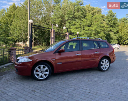 Красный Рено Меган, объемом двигателя 1.6 л и пробегом 280 тыс. км за 4500 $, фото 32 на Automoto.ua