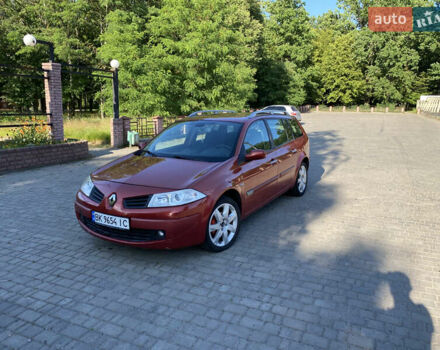 Красный Рено Меган, объемом двигателя 1.6 л и пробегом 280 тыс. км за 4500 $, фото 8 на Automoto.ua