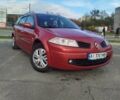 Рено Меган 2006 в Броварах на Automoto.ua Красный Рено Меган, объемом двигателя 1.6 л и пробегом 201 тыс. км за 5300 $, фото 1 на Automoto.ua