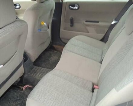 Красный Рено Меган, объемом двигателя 1.6 л и пробегом 400 тыс. км за 5500 $, фото 4 на Automoto.ua