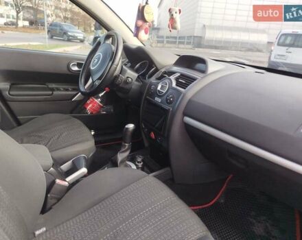 Рено Меган 2006 в Броварах на Automoto.ua Красный Рено Меган, объемом двигателя 1.6 л и пробегом 201 тыс. км за 5300 $, фото 10 на Automoto.ua
