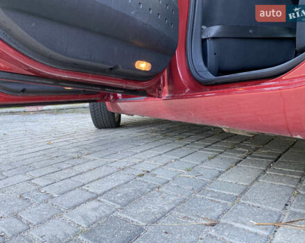 Красный Рено Меган, объемом двигателя 1.6 л и пробегом 280 тыс. км за 4500 $, фото 27 на Automoto.ua