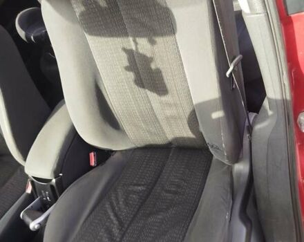 Рено Меган 2006 в Броварах на Automoto.ua Красный Рено Меган, объемом двигателя 1.6 л и пробегом 201 тыс. км за 5300 $, фото 9 на Automoto.ua