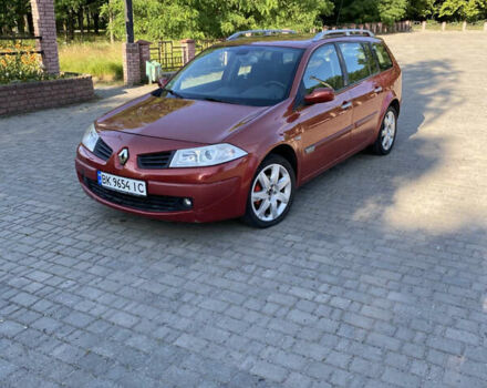 Красный Рено Меган, объемом двигателя 1.6 л и пробегом 280 тыс. км за 4500 $, фото 5 на Automoto.ua