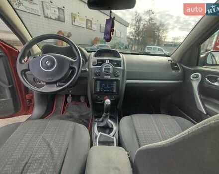 Рено Меган 2006 в Броварах на Automoto.ua Красный Рено Меган, объемом двигателя 1.6 л и пробегом 201 тыс. км за 5300 $, фото 14 на Automoto.ua