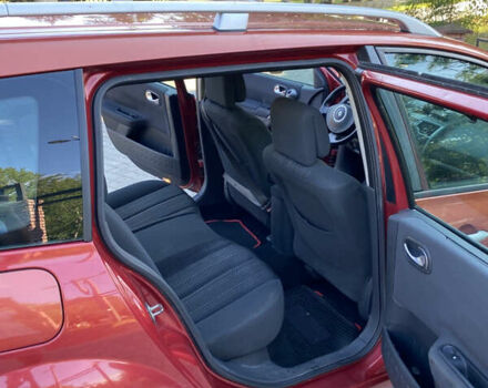 Рено Меган 2006 в Владимирце на Automoto.ua Красный Рено Меган, объемом двигателя 1.6 л и пробегом 281 тыс. км за 4500 $, фото 11 на Automoto.ua