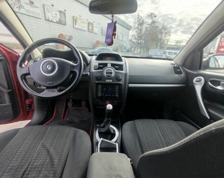 Рено Меган 2006 в Броварах на Automoto.ua Красный Рено Меган, объемом двигателя 1.6 л и пробегом 201 тыс. км за 5300 $, фото 18 на Automoto.ua