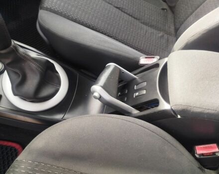 Рено Меган 2006 в Броварах на Automoto.ua Красный Рено Меган, объемом двигателя 1.6 л и пробегом 201 тыс. км за 5300 $, фото 10 на Automoto.ua