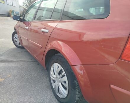 Рено Меган 2006 в Броварах на Automoto.ua Красный Рено Меган, объемом двигателя 1.6 л и пробегом 201 тыс. км за 5300 $, фото 2 на Automoto.ua