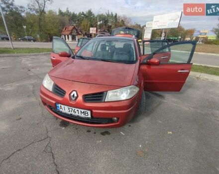 Рено Меган 2006 в Броварах на Automoto.ua Красный Рено Меган, объемом двигателя 1.6 л и пробегом 201 тыс. км за 5300 $, фото 7 на Automoto.ua