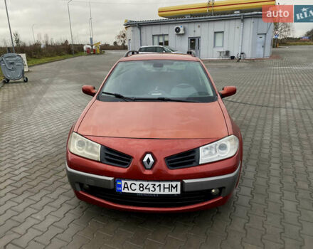 Красный Рено Меган, объемом двигателя 1.6 л и пробегом 209 тыс. км за 4500 $, фото 7 на Automoto.ua