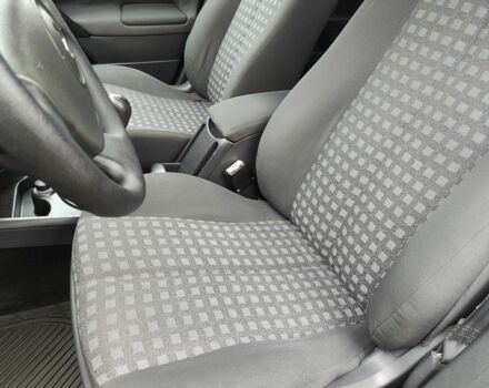 Красный Рено Меган, объемом двигателя 1.6 л и пробегом 108 тыс. км за 5150 $, фото 5 на Automoto.ua