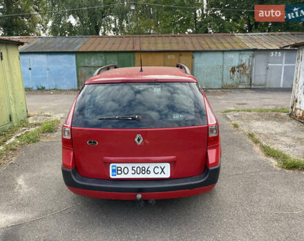 Красный Рено Меган, объемом двигателя 1.39 л и пробегом 198 тыс. км за 4444 $, фото 5 на Automoto.ua