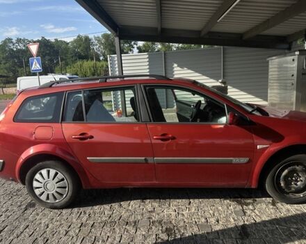 Червоний Рено Меган, об'ємом двигуна 1.6 л та пробігом 243 тис. км за 4200 $, фото 5 на Automoto.ua