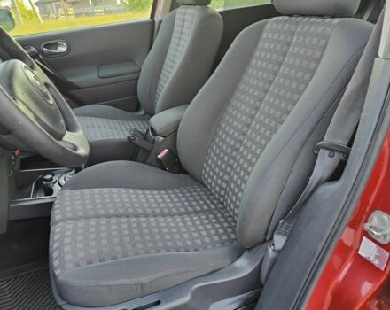 Красный Рено Меган, объемом двигателя 1.6 л и пробегом 108 тыс. км за 5200 $, фото 4 на Automoto.ua