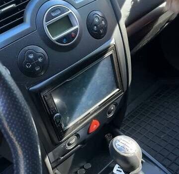 Красный Рено Меган, объемом двигателя 2 л и пробегом 295 тыс. км за 5250 $, фото 9 на Automoto.ua