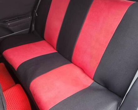 Красный Рено Меган, объемом двигателя 1.6 л и пробегом 300 тыс. км за 3650 $, фото 16 на Automoto.ua