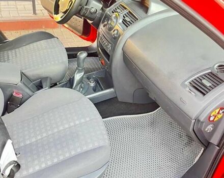 Рено Меган 2007 в Ровно на Automoto.ua Красный Рено Меган, объемом двигателя 1.6 л и пробегом 218 тыс. км за 4750 $, фото 12 на Automoto.ua