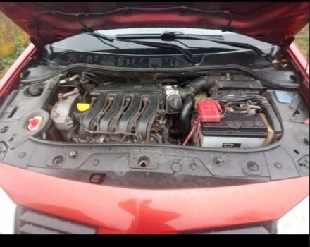 Красный Рено Меган, объемом двигателя 1.6 л и пробегом 300 тыс. км за 4200 $, фото 6 на Automoto.ua