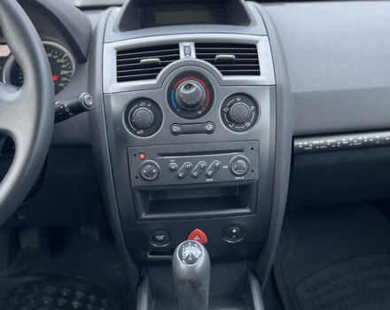 Красный Рено Меган, объемом двигателя 1.6 л и пробегом 238 тыс. км за 5299 $, фото 24 на Automoto.ua