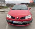 Красный Рено Меган, объемом двигателя 1.6 л и пробегом 265 тыс. км за 5200 $, фото 1 на Automoto.ua