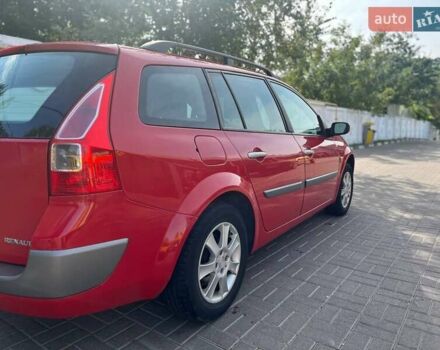 Рено Меган 2007 в Ровно на Automoto.ua Красный Рено Меган, объемом двигателя 1.6 л и пробегом 218 тыс. км за 4750 $, фото 1 на Automoto.ua