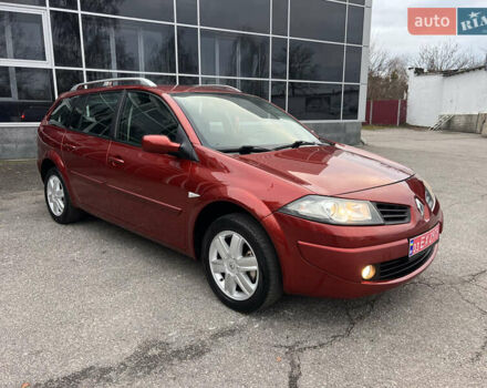 Красный Рено Меган, объемом двигателя 1.6 л и пробегом 201 тыс. км за 5899 $, фото 1 на Automoto.ua