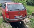 Рено Меган 2007 в Киеве на Automoto.ua Красный Рено Меган, объемом двигателя 1.6 л и пробегом 250 тыс. км за 4000 $, фото 1 на Automoto.ua