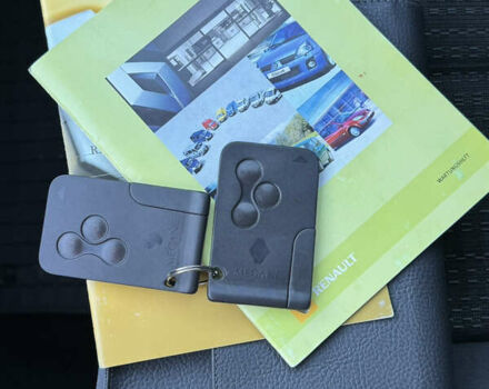 Красный Рено Меган, объемом двигателя 1.6 л и пробегом 172 тыс. км за 5750 $, фото 16 на Automoto.ua