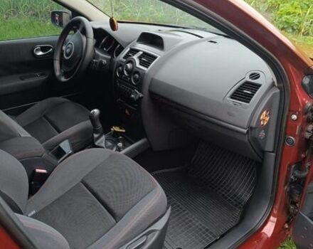 Червоний Рено Меган, об'ємом двигуна 1.6 л та пробігом 216 тис. км за 4999 $, фото 8 на Automoto.ua